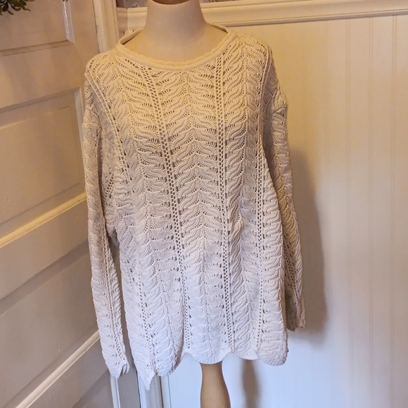 Dkny medium sweater - Picture 1 of 3